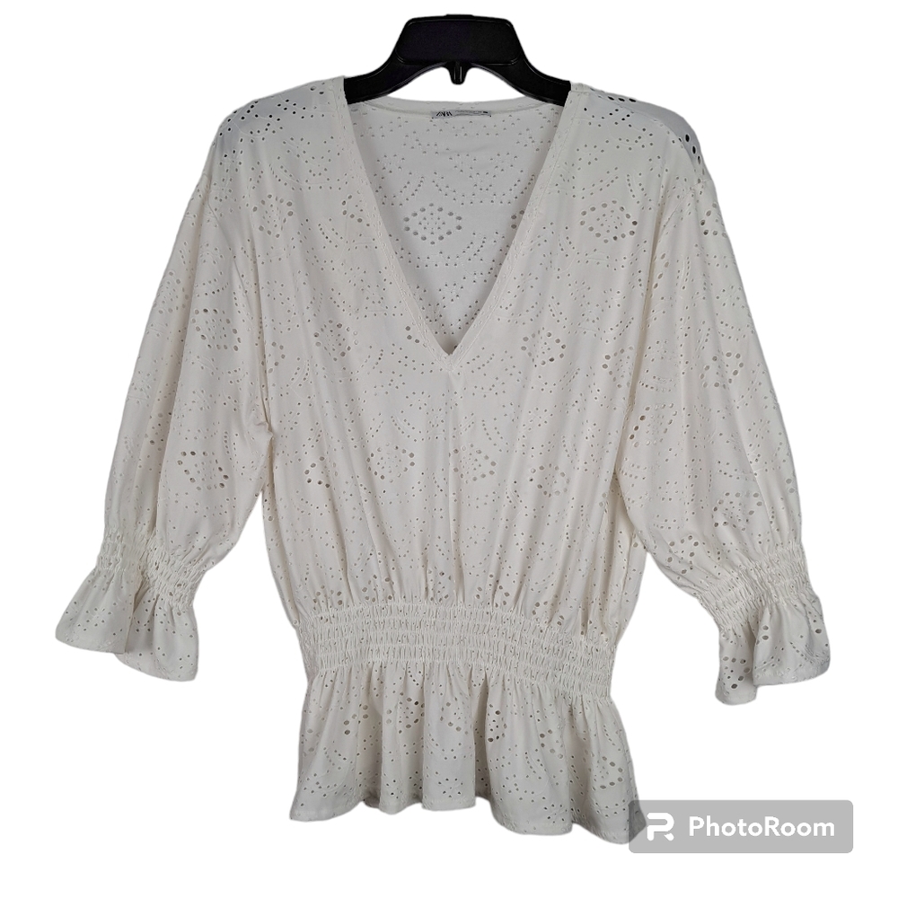 ZARA Women's White Long Sleeve V necks Tops/ Blouses Size M